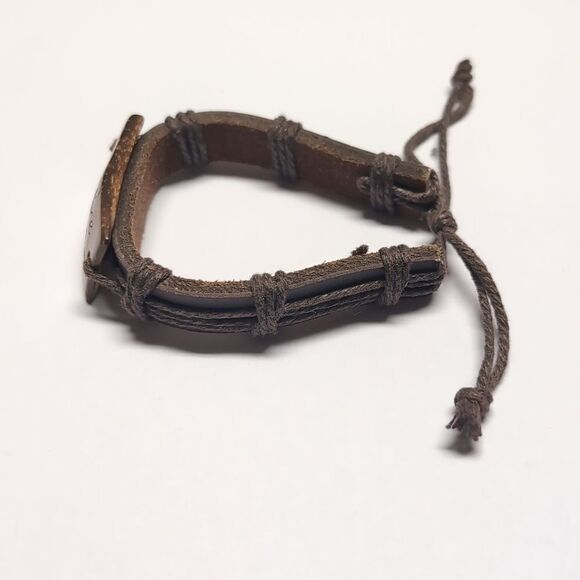 282 Brown Leather Adjustable Slider Bracelet with Brown Wood Kakeline Charm - Picture 4 of 6